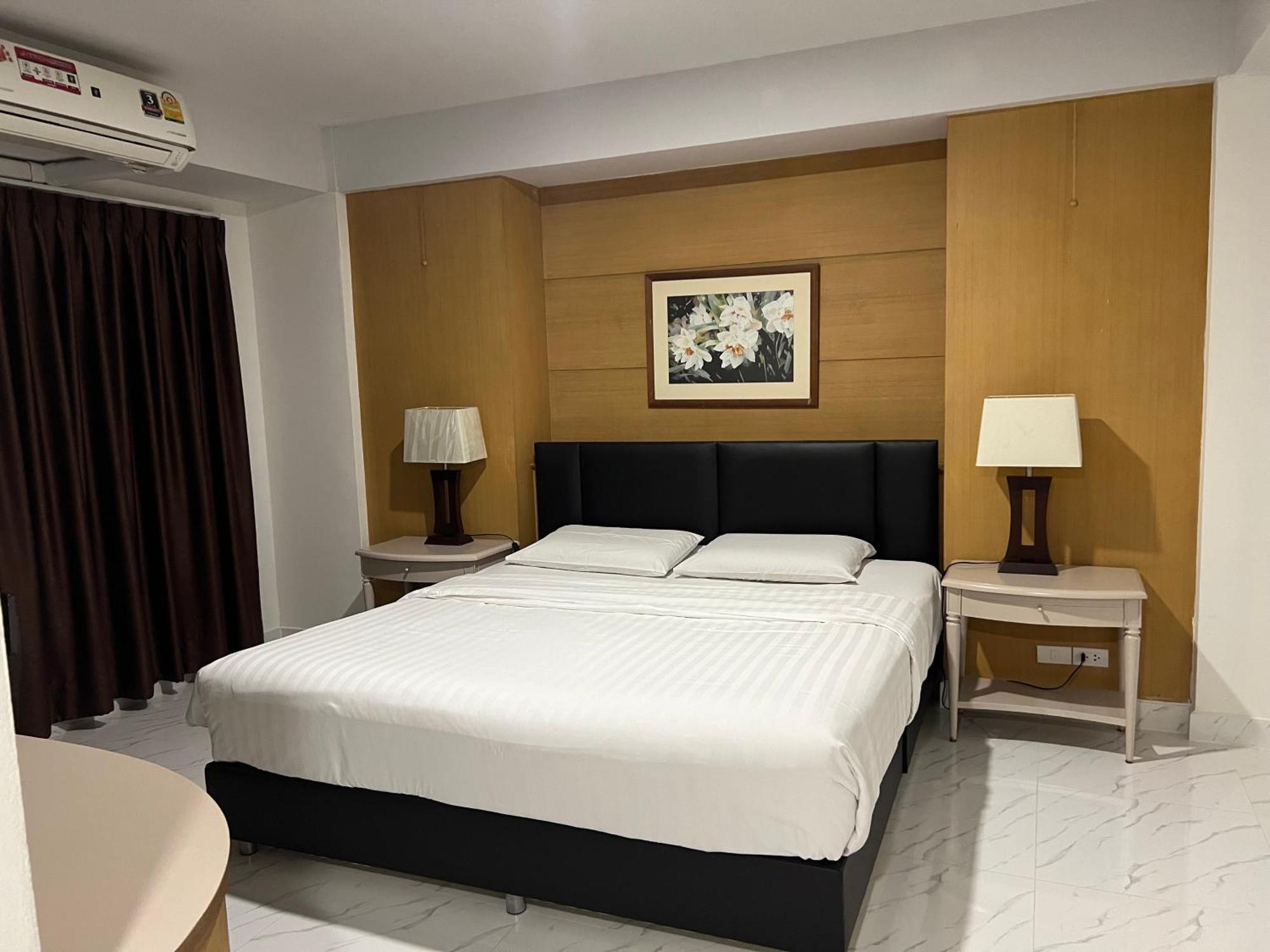 Mall Suites Hotel Bangkok Exterior foto