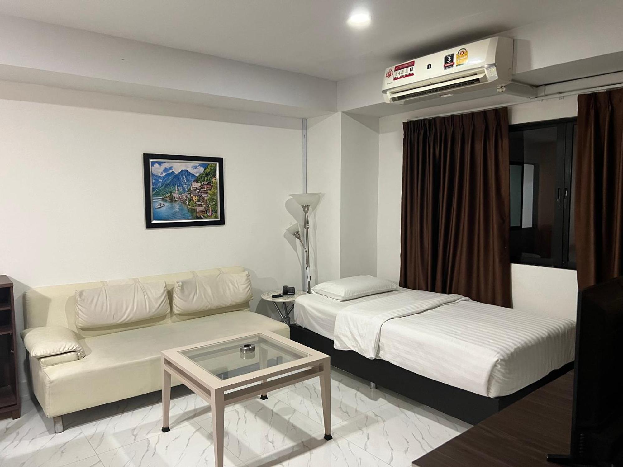 Mall Suites Hotel Bangkok Exterior foto